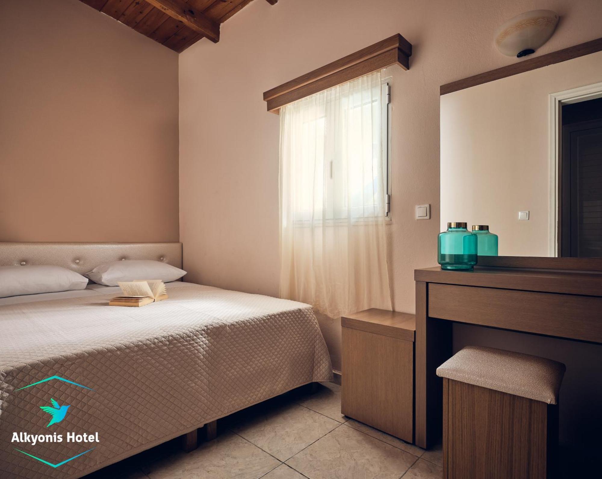 Alkyonis Hotel ลากานาส ภายนอก รูปภาพ